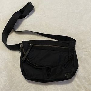 Lululemon All Night Festival Bag 5L